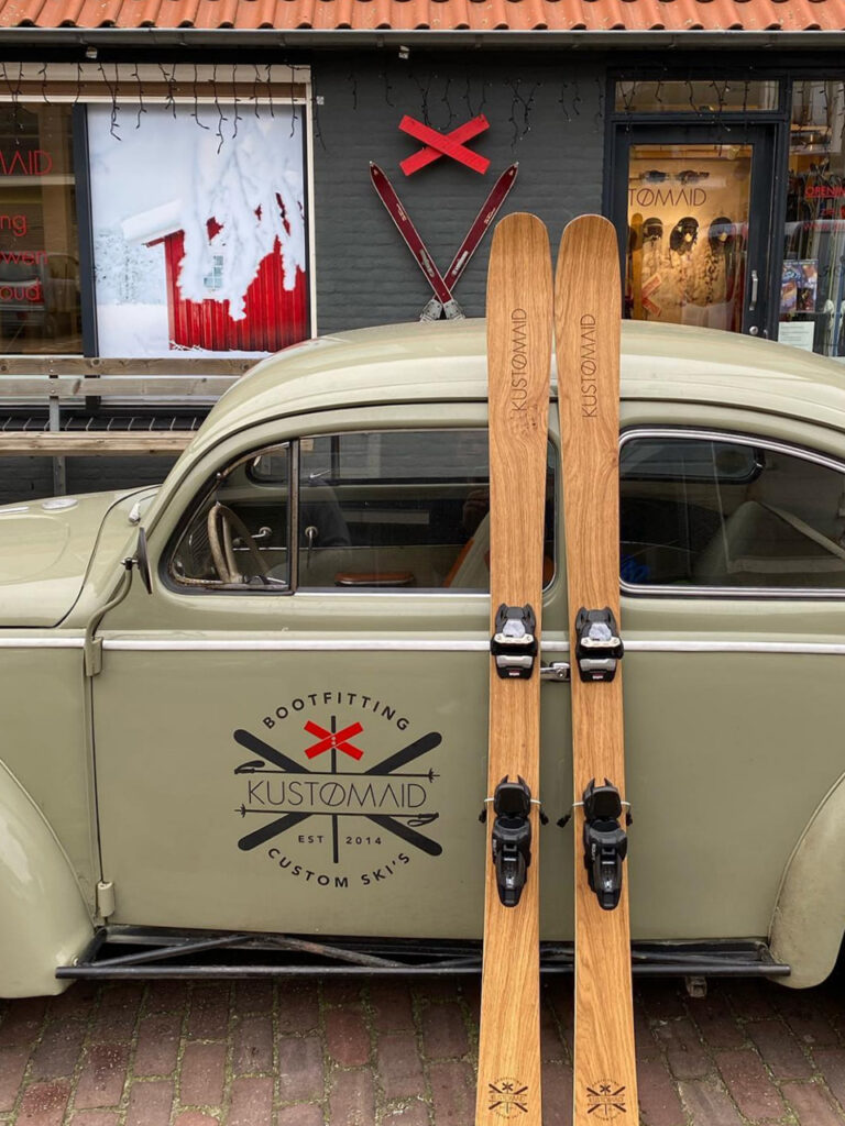 Wintersport uitrusting en skigear in de winkel van Kustomaid